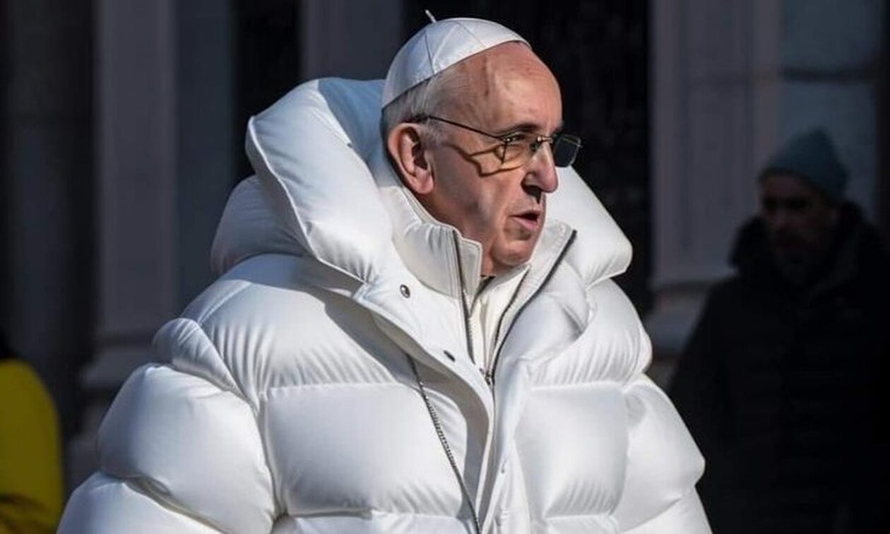 Πάπας Φραγκίσκος: Σάλος με την φωτογραφία του - Το λευκό μπουφάν που ξεγέλασε το ίντερνετ
