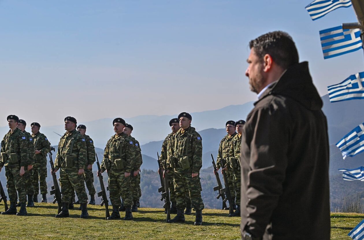 Ο ΥΦΕΘΑ Νίκος Χαρδαλιάς σε στρατιωτικούς σχηματισμούς σε Μακεδονία και Θράκη