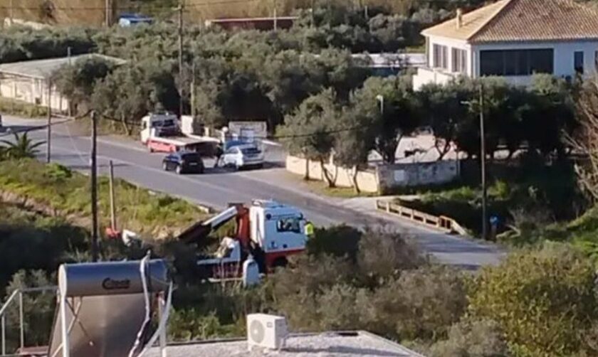 Τροχαίο στην Κρήτη: Αυτοκίνητο έπεσε στο νερό από γεφυράκι