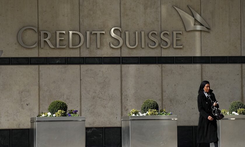 Άρχισαν τα όργανα: Ο «γάμος» UBS - Credit Suisse φέρνει απολύσεις