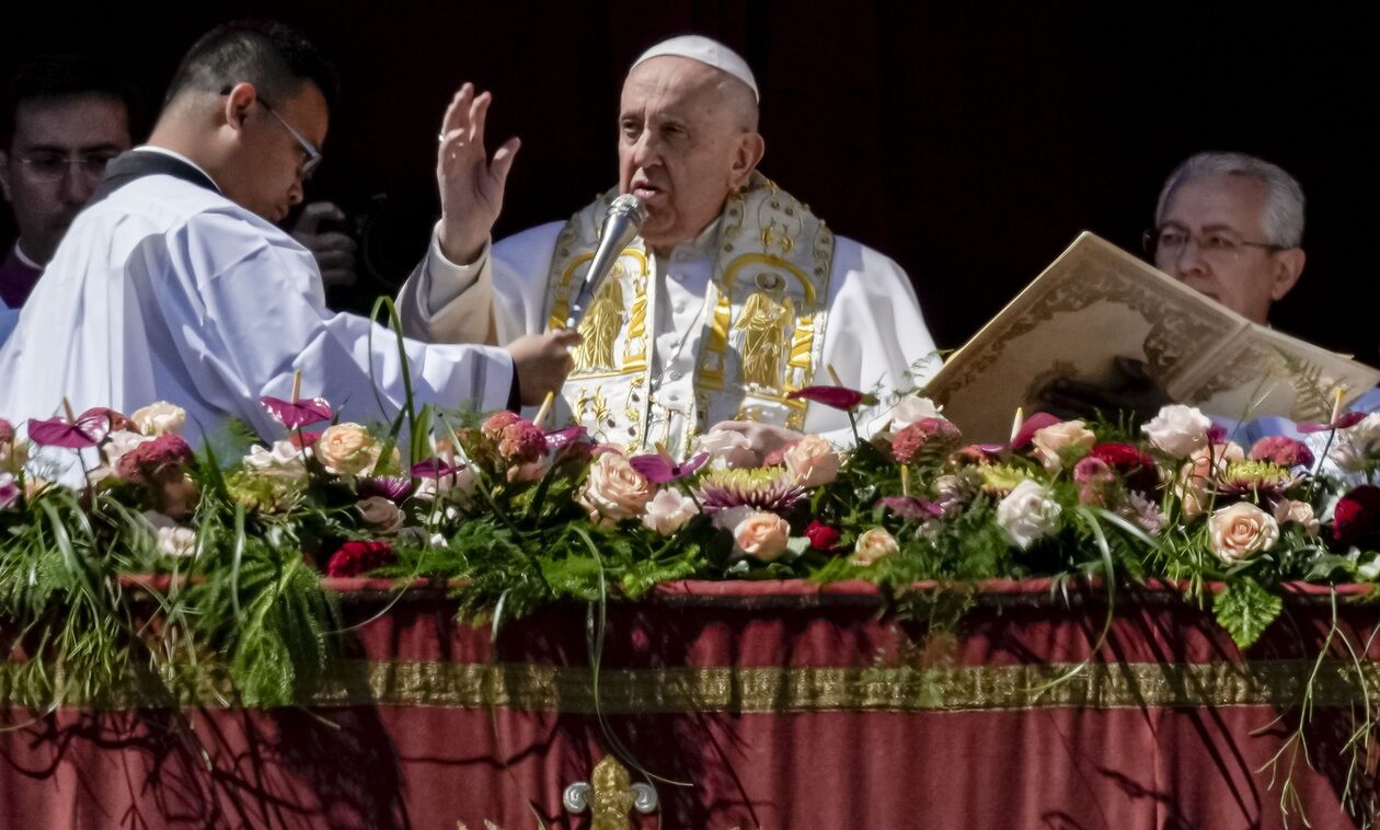 Πάσχα των Καθολικών: Η ευχή του πάπα Φραγκίσκου στα ελληνικά - Εικόνες από όλο τον κόσμο