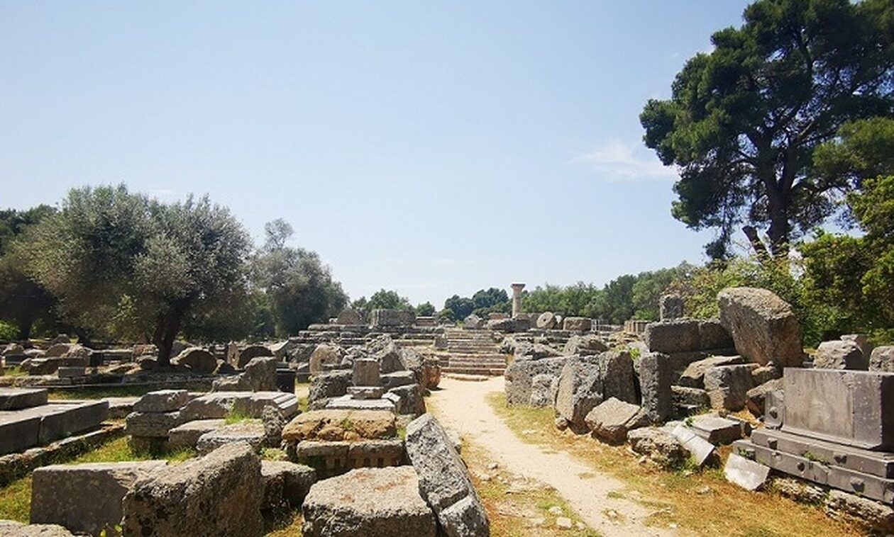Μήλος και αρχαία Ολυμπία στα πιο όμορφα μέρη για επίσκεψη στην Ελλάδα