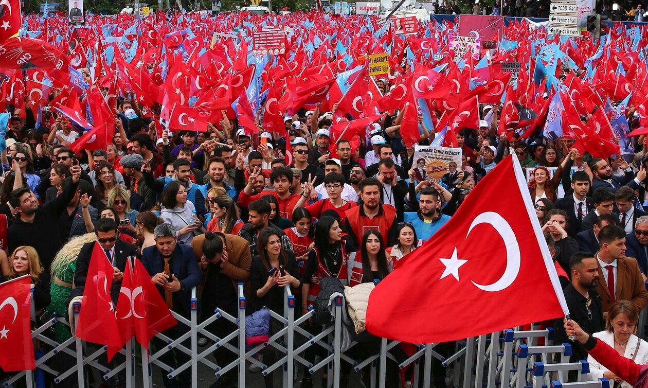 Εκλογές Τουρκία: Η μάχη Ερντογάν, Κιλιτσντάρογλου, το κλίμα πριν ανοίξουν οι κάλπες και η Ελλάδα