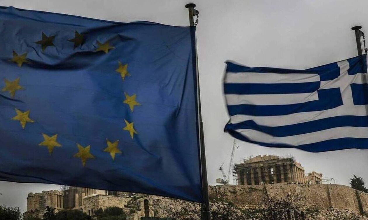 Ανάπτυξη 2,4% βλέπει για Ελλάδα το 2023 η Κομισιόν