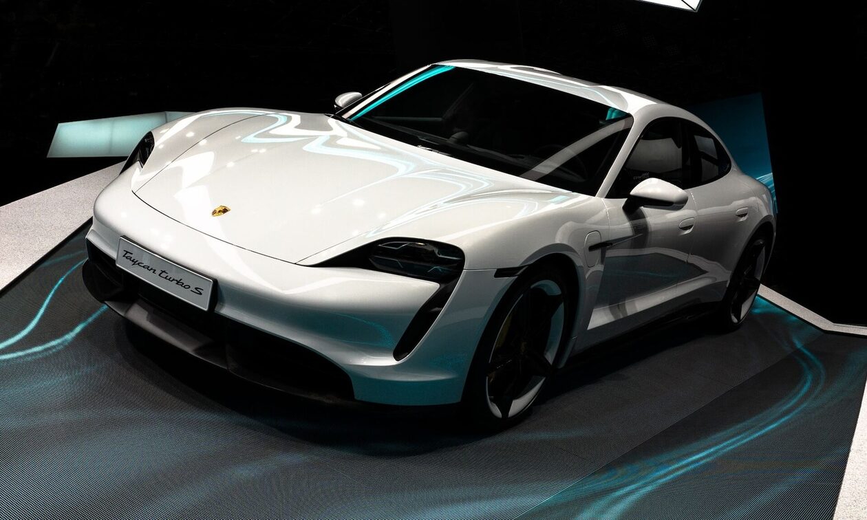 Porsche: Αυτονομία μέχρι και 1.300 χιλιόμετρα «υπόσχονται» οι μπαταρίες νέας γενιάς