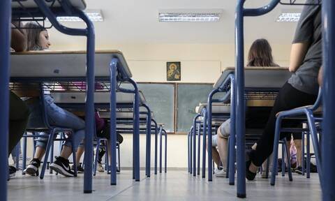 Πανελλήνιες 2023 : Ανοίγει η αυλαία των εξετάσεων  - Πρεμιέρα με Νέα Ελληνικά για τα ΕΠΑΛ