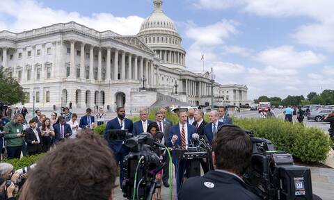 ΗΠΑ: Η συμφωνία για το χρέος πέρασε από τη Βουλή των Αντιπροσώπων