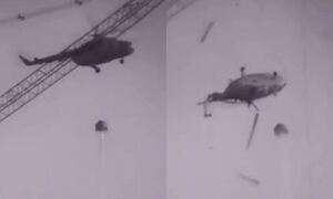 Η στιγμή που έμεινε στην Ιστορία: Ελικόπτερο έπεσε πάνω από τον πυρηνικό αντιδραστήρα στο Τσέρνομπιλ