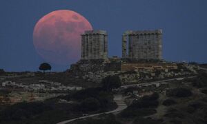 Πανσέληνος Ιουνίου 2023: Πότε θα δούμε στον νυχτερινό ουρανό το «Φεγγάρι της Φράουλας»