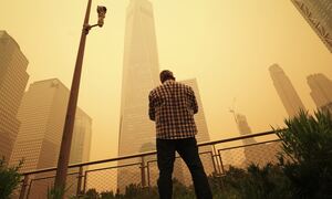 ΗΠΑ: Απόκοσμες εικόνες στη Νέα Υόρκη - Καπνοί από τις φωτιές στον Καναδά «πνίγουν» την πόλη