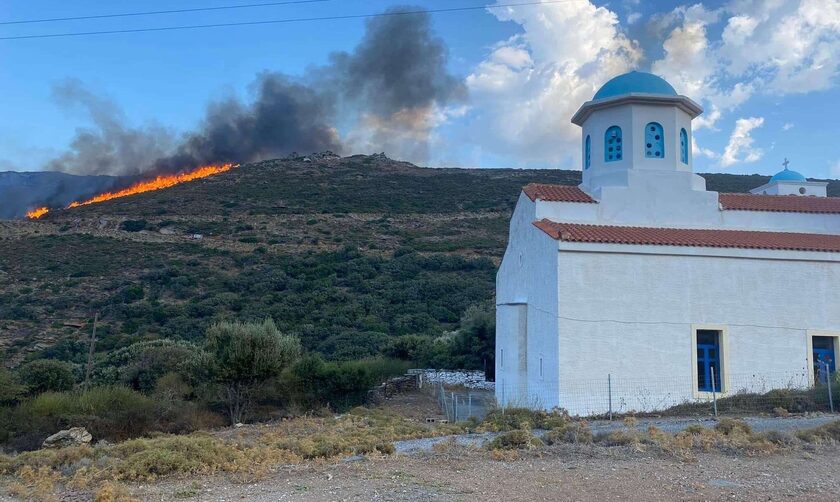 Φωτιά στην Άνδρο: Στη μάχη και Γάλλοι πυροσβέστες – Ισχυροί άνεμοι στο νησί με ριπές 100km - Newsbomb - Ειδησεις - News